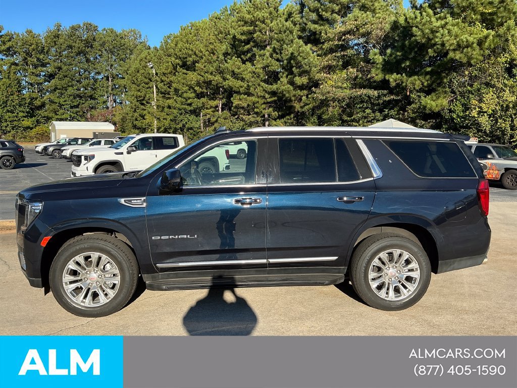 Used 2023 GMC Yukon Denali RWD image 2
