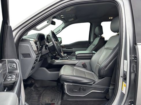 Used 2022 Ford F150 Lariat image 14