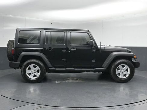 Used 2015 Jeep Wrangler Unlimited Sport w/ Quick Order Package 24S AWD/4WD image 8