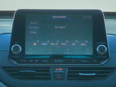 Used 2019 Nissan Altima 2.5 S FWD image 14