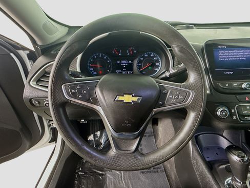 Used 2019 Chevrolet Malibu LS FWD image 13