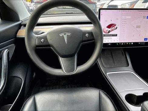 Used 2021 Tesla Model 3 Standard Range Plus RWD image 14