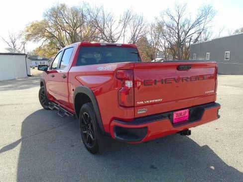 Used 2022 Chevrolet Silverado 1500 Custom AWD/4WD image 22
