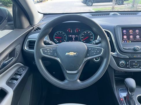 Used 2022 Chevrolet Equinox LS w/ Driver Confidence II Package FWD image 14