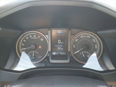 Certified 2023 Toyota Tacoma TRD Off-Road w/ Technology Package AWD/4WD image 21