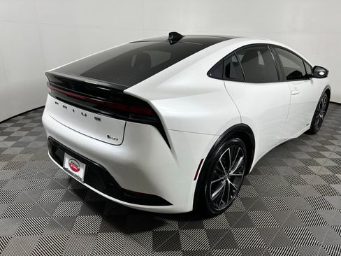 Certified 2024 Toyota Prius XLE image 5