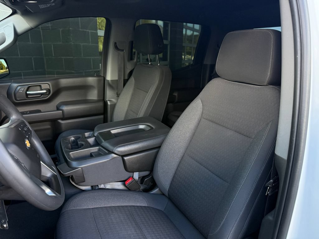 Used 2022 Chevrolet Silverado 1500 Custom w/ Safety Confidence Package AWD/4WD image 16
