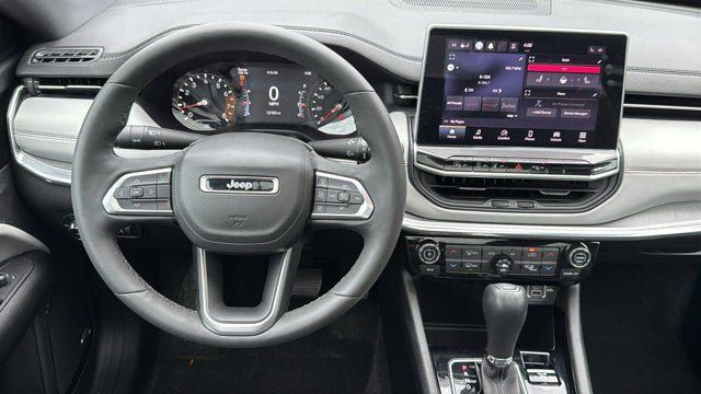 Certified 2023 Jeep Compass Limited w/ Sun and Sound Group AWD/4WD image 28