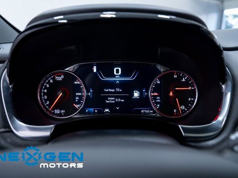 Used 2023 Chevrolet Traverse High Country image 8