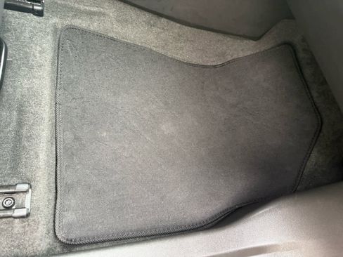 Used 2025 Chevrolet Trax LT w/ LT Convenience Package image 9