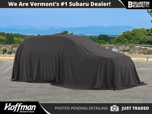 Certified 2025 Subaru Outback Premium AWD/4WD image 1