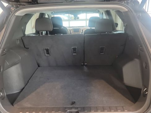 Used 2024 Chevrolet Equinox LT AWD/4WD image 19