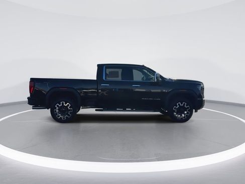 New 2026 GMC Sierra 2500 Denali w/ Denali Reserve Package image 9