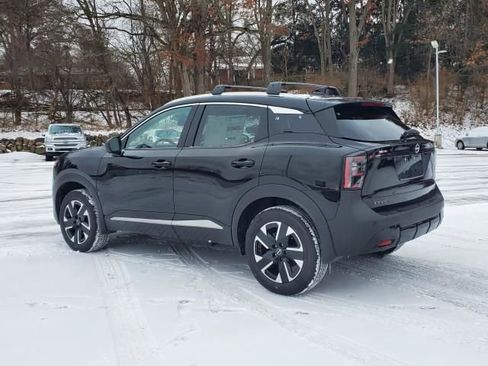 New 2026 Nissan Kicks SV image 3