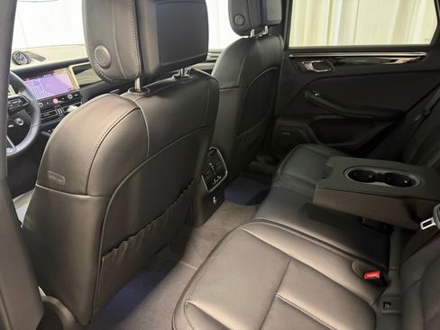 New 2026 Porsche Macan image 26