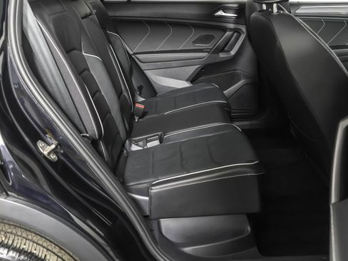 Used 2023 Volkswagen Tiguan SEL R-Line image 41