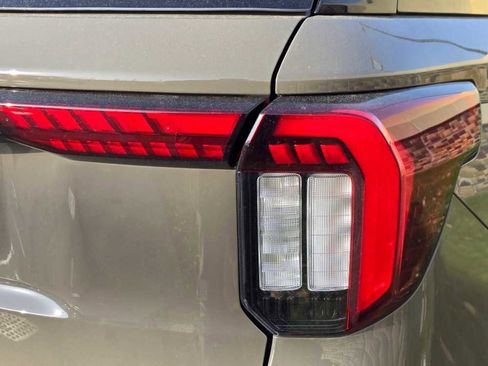 New 2026 Ford Explorer ST w/ Sun And Sound Package image 11