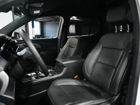 Used 2022 Chevrolet Traverse LT w/ LPO, Floor Liner Package AWD/4WD image 31