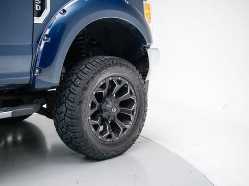 Used 2017 Ford F250 XLT w/ XLT Value Package AWD/4WD image 11