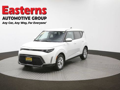 Used 2024 Kia Soul LX w/ Option Group 015 FWD image 54