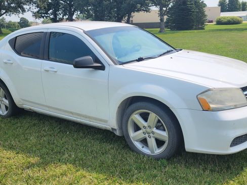 Used 2013 Dodge Avenger SE FWD image 3