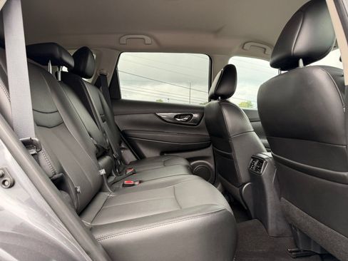 Used 2017 Nissan Rogue SL AWD/4WD image 31