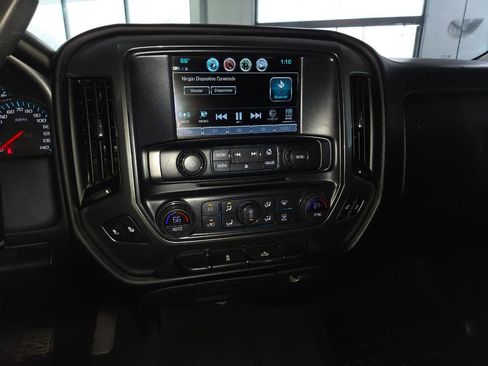 Used 2018 Chevrolet Silverado 1500 LT w/ All Star Edition AWD/4WD image 34