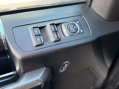 Used 2019 Ford F150 XLT w/ Equipment Group 302A Luxury image 10