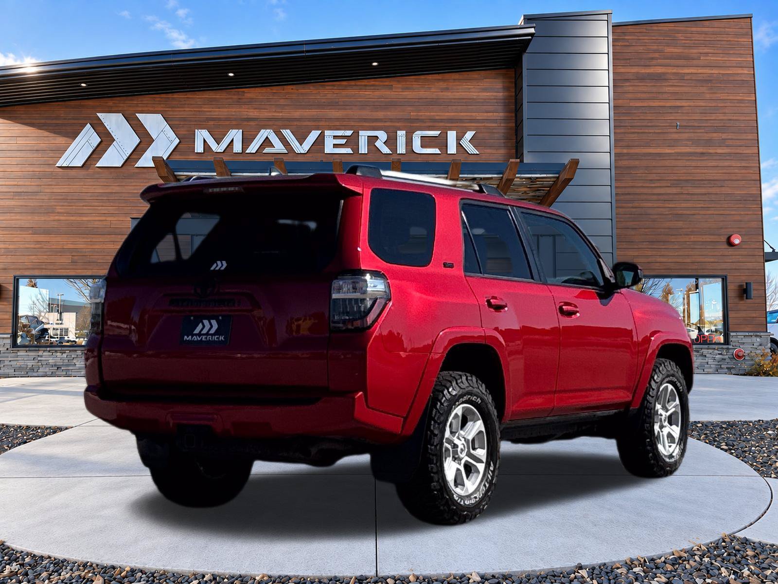 Used 2021 Toyota 4Runner SR5 AWD/4WD image 12