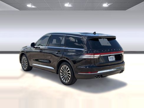 Used 2022 Lincoln Aviator Reserve w/ Elements Package Plus RWD image 3