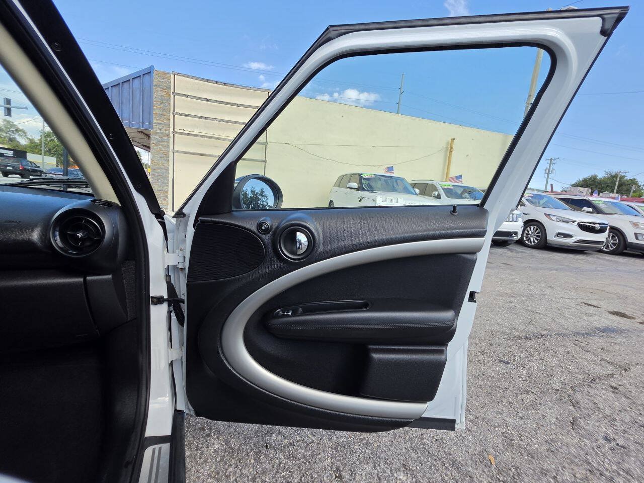 Used 2013 MINI Cooper Countryman FWD image 19