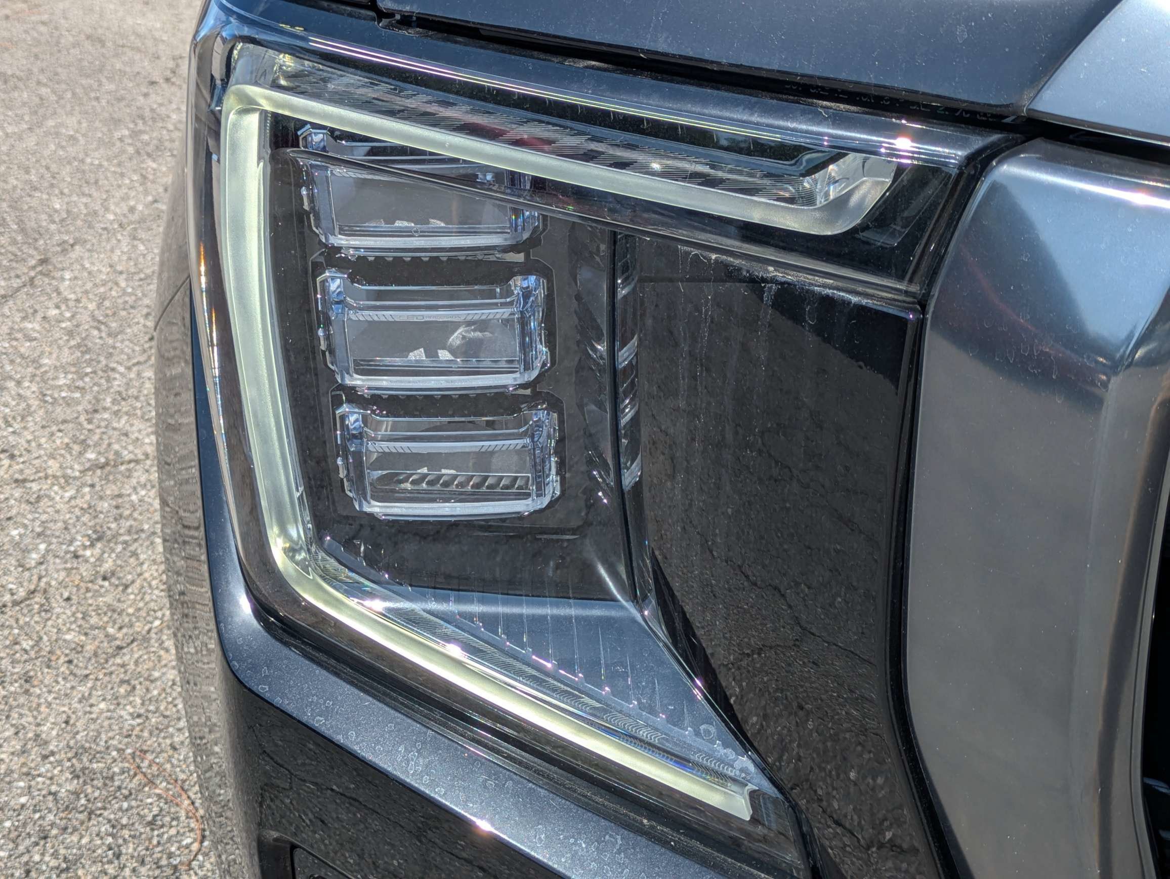 Used 2023 GMC Yukon XL AT4 w/ AT4 Premium Package AWD/4WD image 10