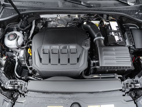 Certified 2024 Audi Q3 2.0T Premium image 34