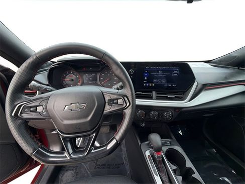 Used 2024 Chevrolet Trax RS w/ Driver Confidence Package image 28