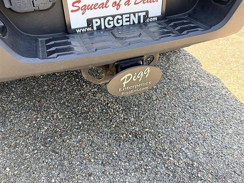 Used 2023 Toyota Tacoma SR5 w/ Technology Package AWD/4WD image 15