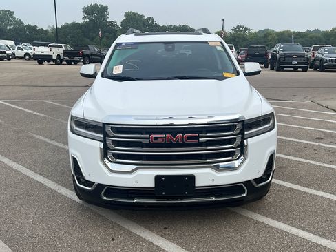 Used 2023 GMC Acadia SLT AWD/4WD image 9