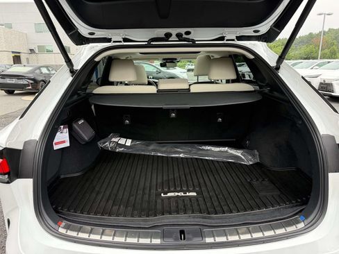Used 2025 Lexus RX 350 w/ Convenience Package AWD/4WD image 28