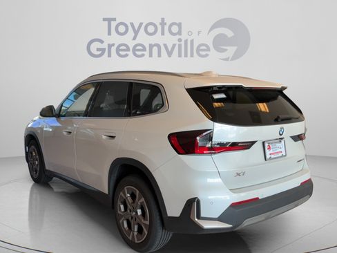 Used 2023 BMW X1 xDrive28i w/ Convenience Package AWD/4WD image 4