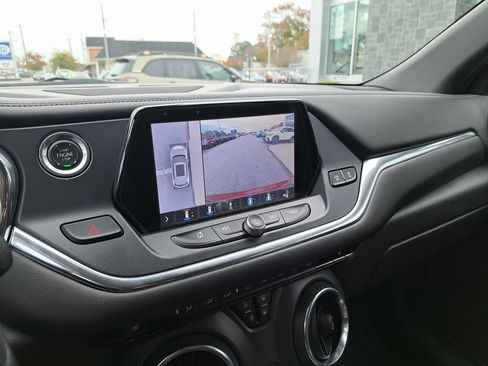 Used 2019 Chevrolet Blazer LT w/ Sun and Wheels Package image 14