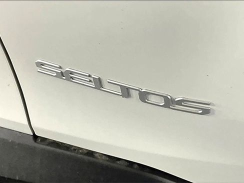 New 2026 Kia Seltos S image 10