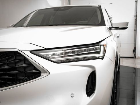 Certified 2023 Acura MDX FWD w/ Technology Package image 15