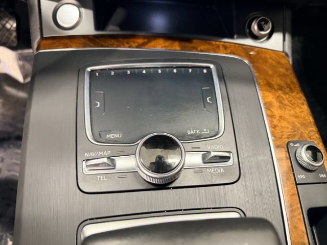 Used 2018 Audi Q5 Prestige w/ Prestige Package AWD/4WD image 19