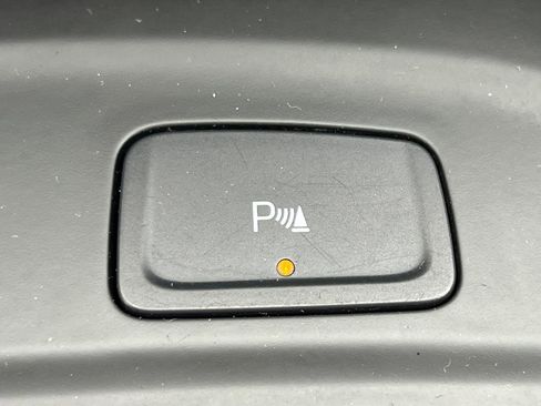 Used 2022 Chevrolet Equinox LT image 29