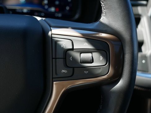 Used 2024 Chevrolet Tahoe High Country w/ Advanced Technology Package AWD/4WD image 23