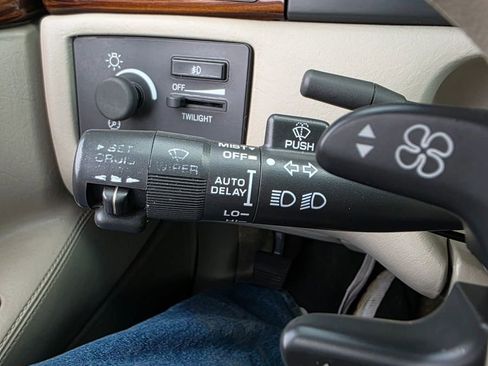 Used 2000 Cadillac Eldorado ESC w/ Comfort/Convenience Pkg FWD image 14