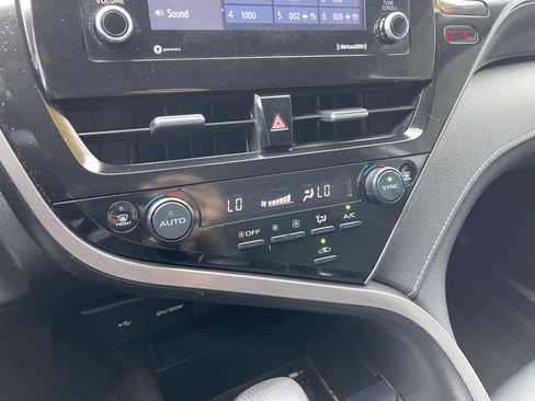 Used 2023 Toyota Camry LE FWD image 32
