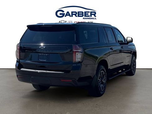 Used 2023 Chevrolet Suburban Z71 w/ Luxury Package AWD/4WD image 5