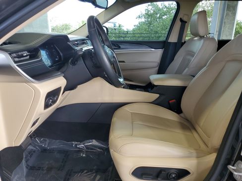 Certified 2022 Jeep Grand Cherokee L Limited RWD image 19