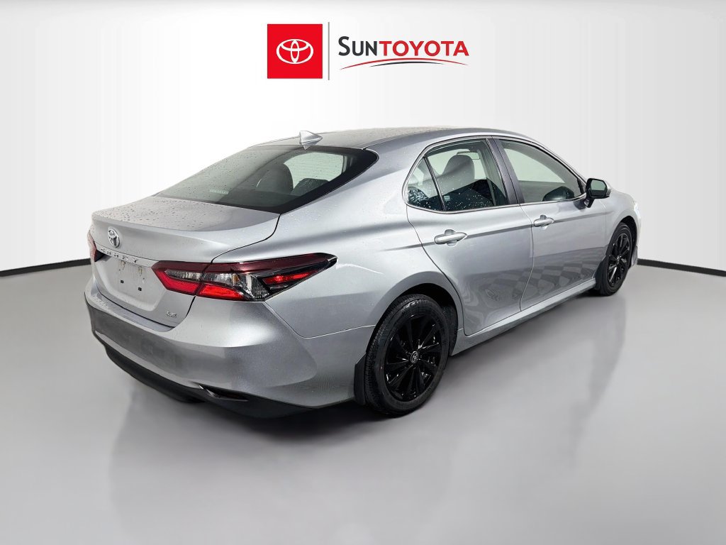 Used 2023 Toyota Camry LE FWD image 3