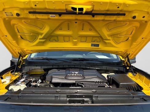 Used 2018 Nissan Titan PRO-4X w/ Pro-4x Convenience Package AWD/4WD image 20
